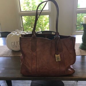 GENUINE FRYE DISTRESSED LEATHER BAG